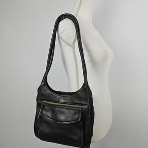 Fossil large black leather saddle bag vintage 90’s. Style 75082